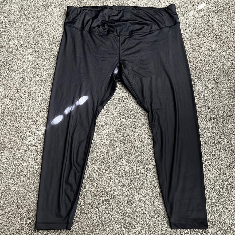 Mid - Rise, Shine Nike Leggings